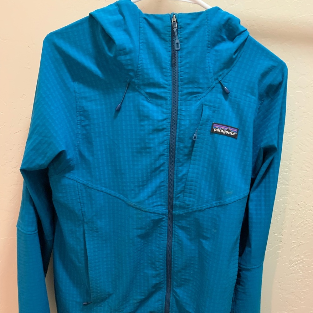COPY - Patagonia R1 Techface Hoody - Men’s Small